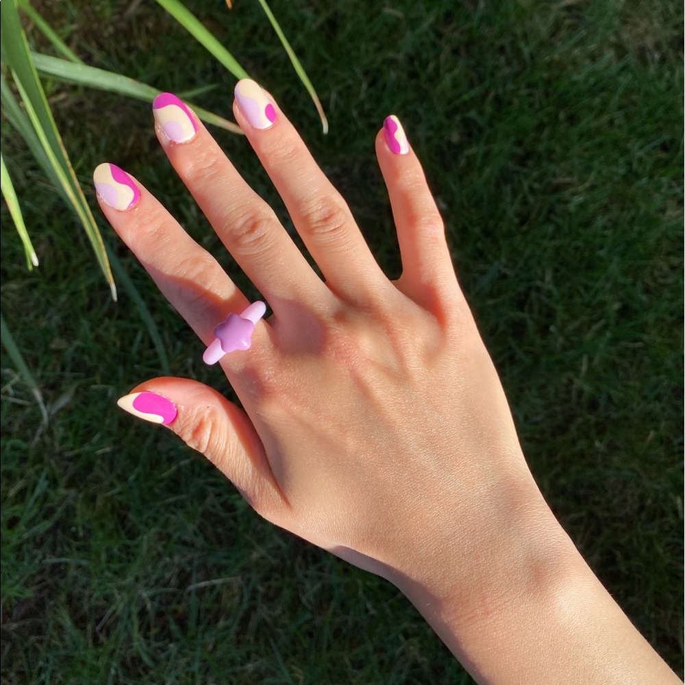 Y2K RESIN RING - Purple Band w. Purple Star